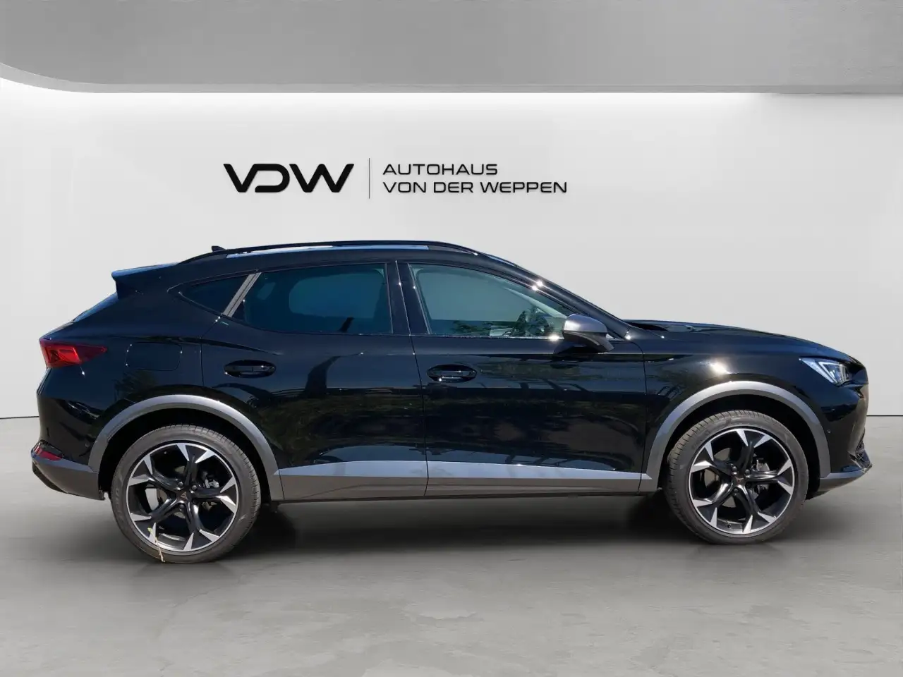 CUPRA Formentor TSI DSG AHK 5JGar SHZ Kamera ACC — معرض صور السيارة 10