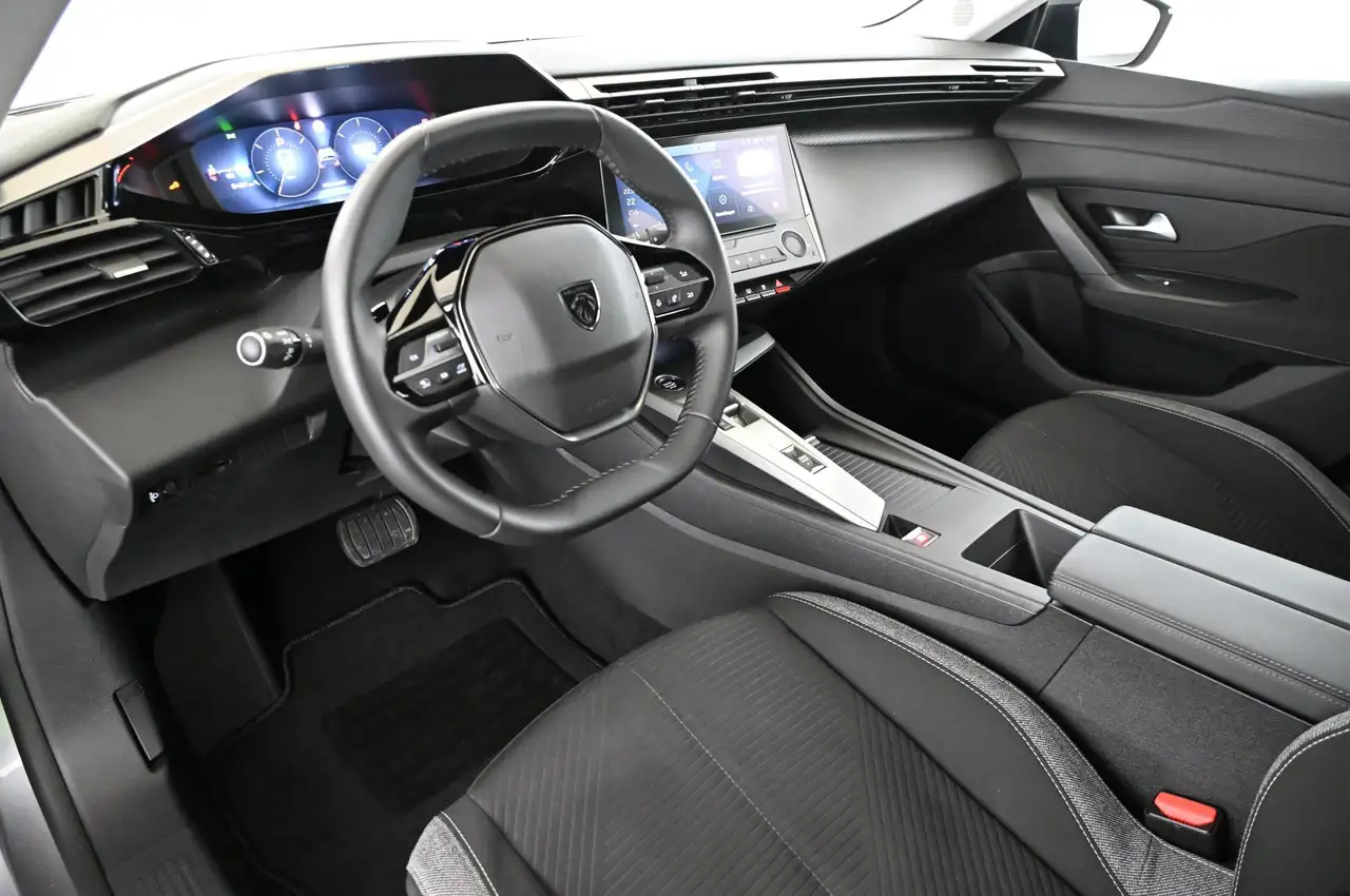 Peugeot 308 1.2 130 e-THP EAT8 Active-Pack LED/CAR-PLAY/ 16 — Vehicle gallery 12