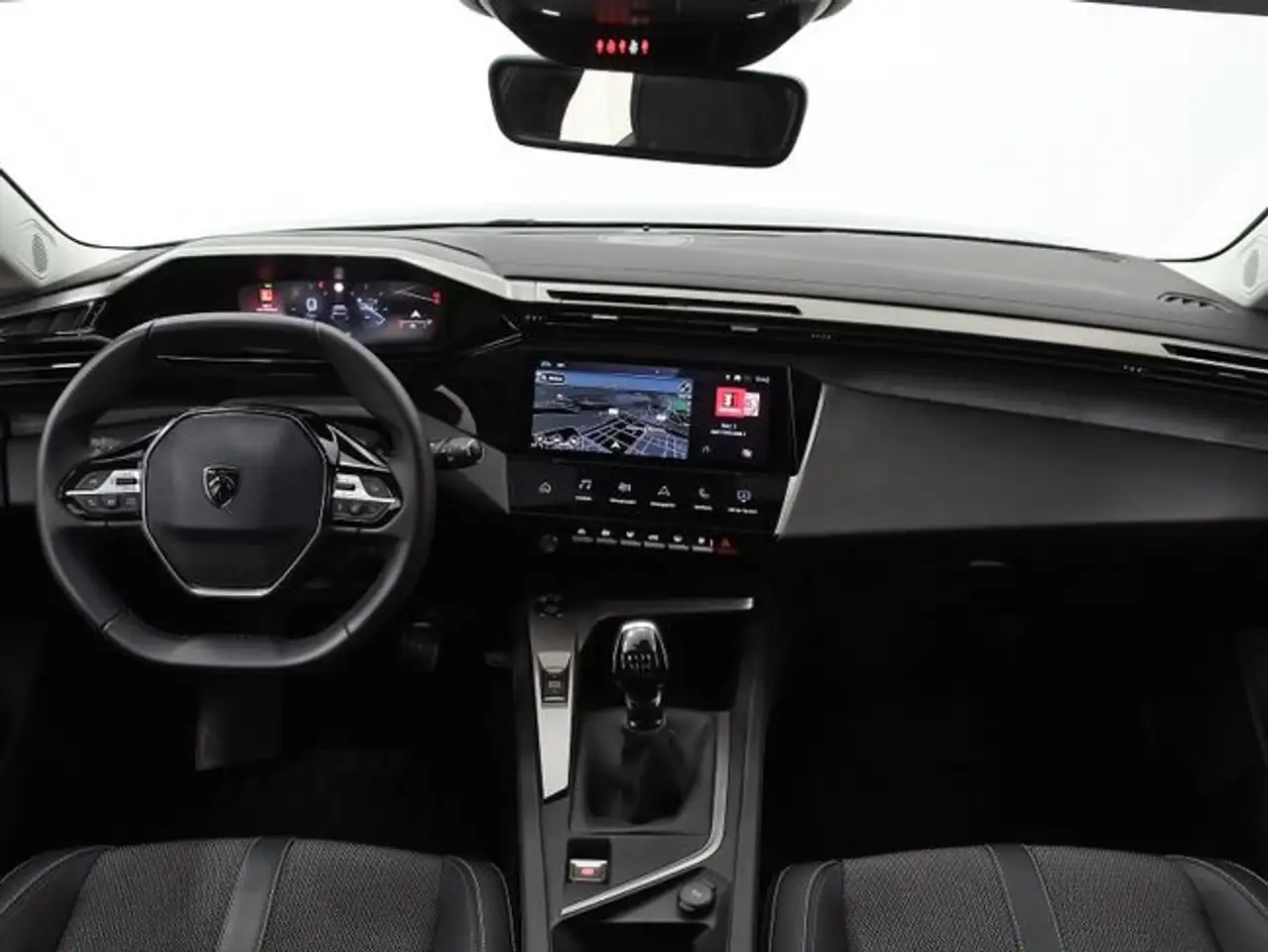 Peugeot 308 1.2 PureTech S&S Allure 130 — Vehicle gallery 7