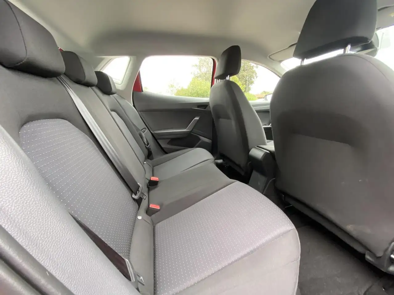 SEAT Ibiza 1.0 TSI DSG Style FULL-LINK+VIRTUAL-COCKPI — معرض صور السيارة 16
