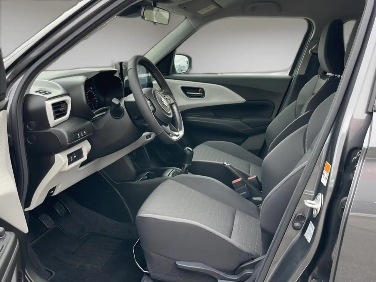 Suzuki Swift 1.2 Allrad Mild-Hybrid Comfort Navi+PDC+ACC — Galerie du véhicule 9