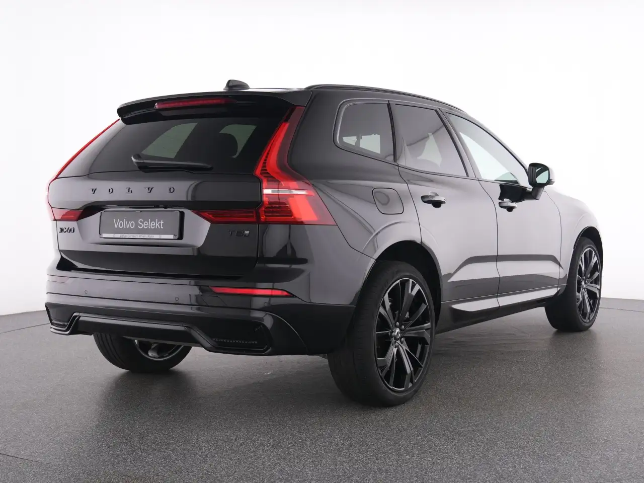 Volvo XC60 T8 Recharge Plus Black Ed.+21'+MET+PANO+ — Galerie du véhicule 4