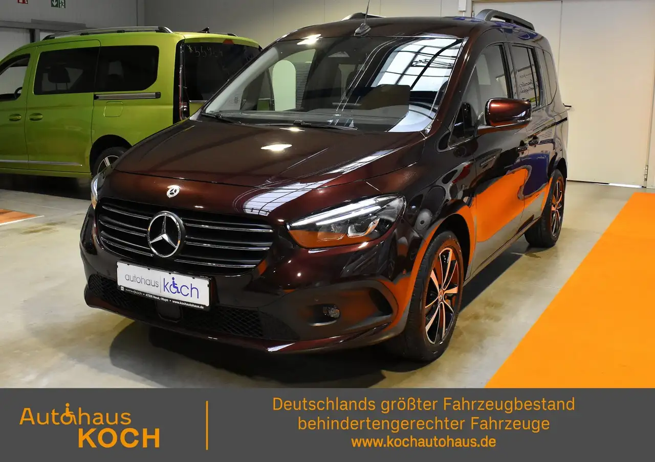 Mercedes-Benz T-Klasse rollstuhlgerecht Progressive Edition — Neukirchen-Vluyn
