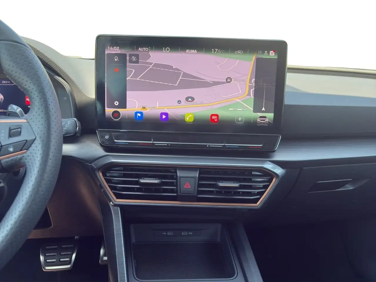 CUPRA Leon Sportstourer 2.0 TSI DSG 4Drive VZ DCC LED*VIRT... — معرض صور السيارة 19
