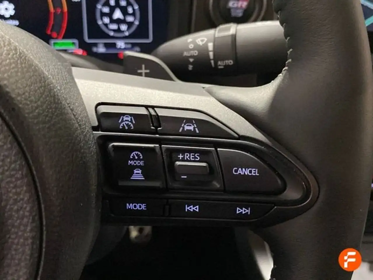 Toyota Yaris 1.6T 276 AUTOMÁTICO RZ — Vehicle gallery 20