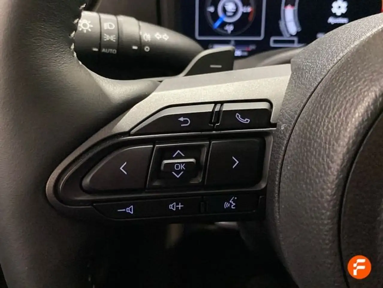 Toyota Yaris 1.6T 276 AUTOMÁTICO RZ — Vehicle gallery 19