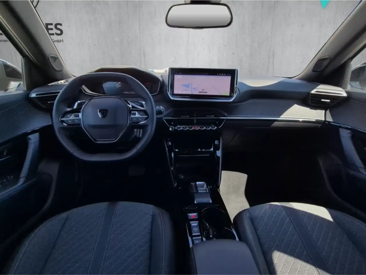 Peugeot 2008 Allure PT 130 EAT8 LED Apple CarPlay Android Auto — Galería del vehículo 12