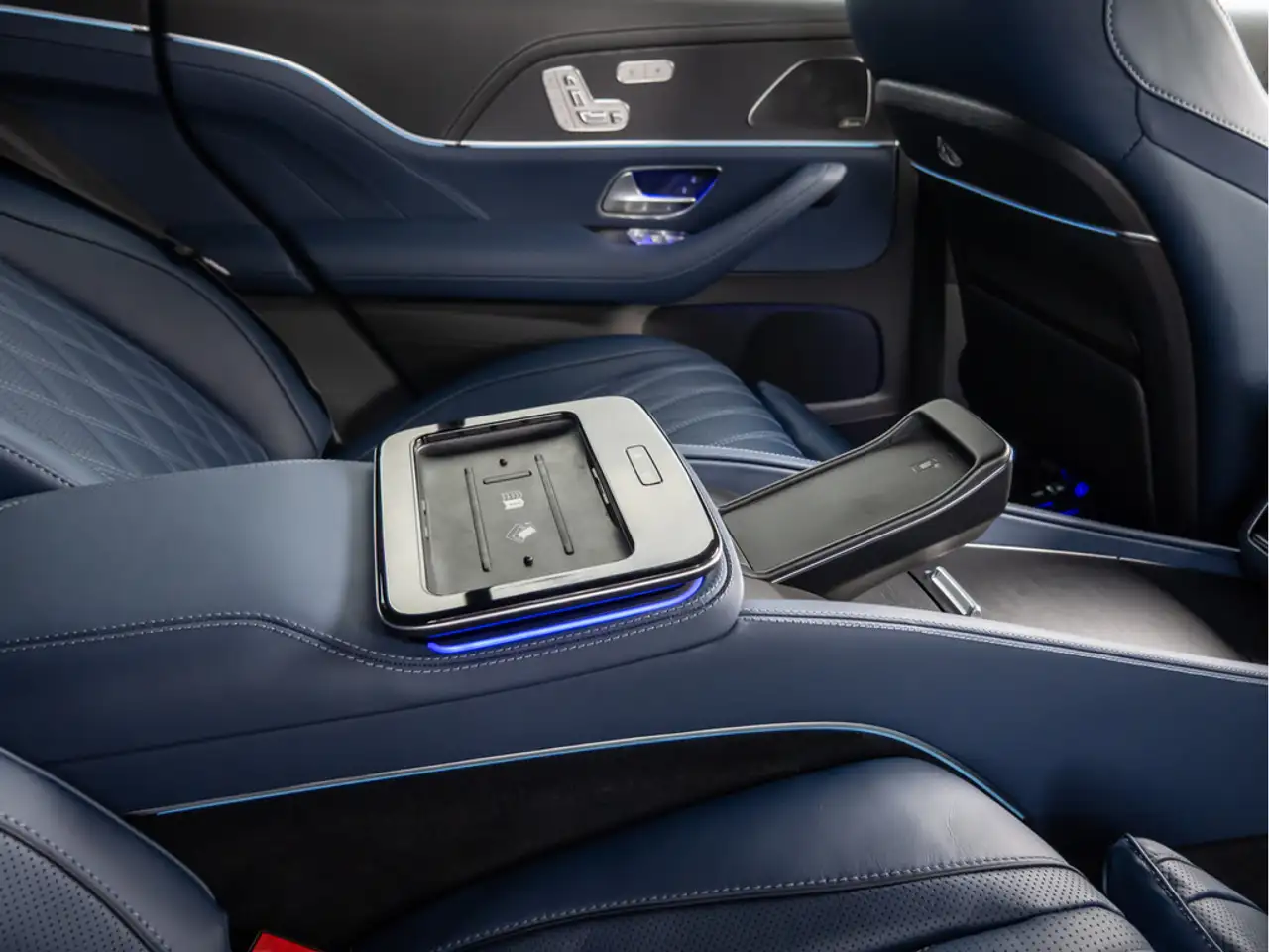 Mercedes-Benz GLS 600 Maybach Manufaktur FirstClass Distr. — Galería del vehículo 10