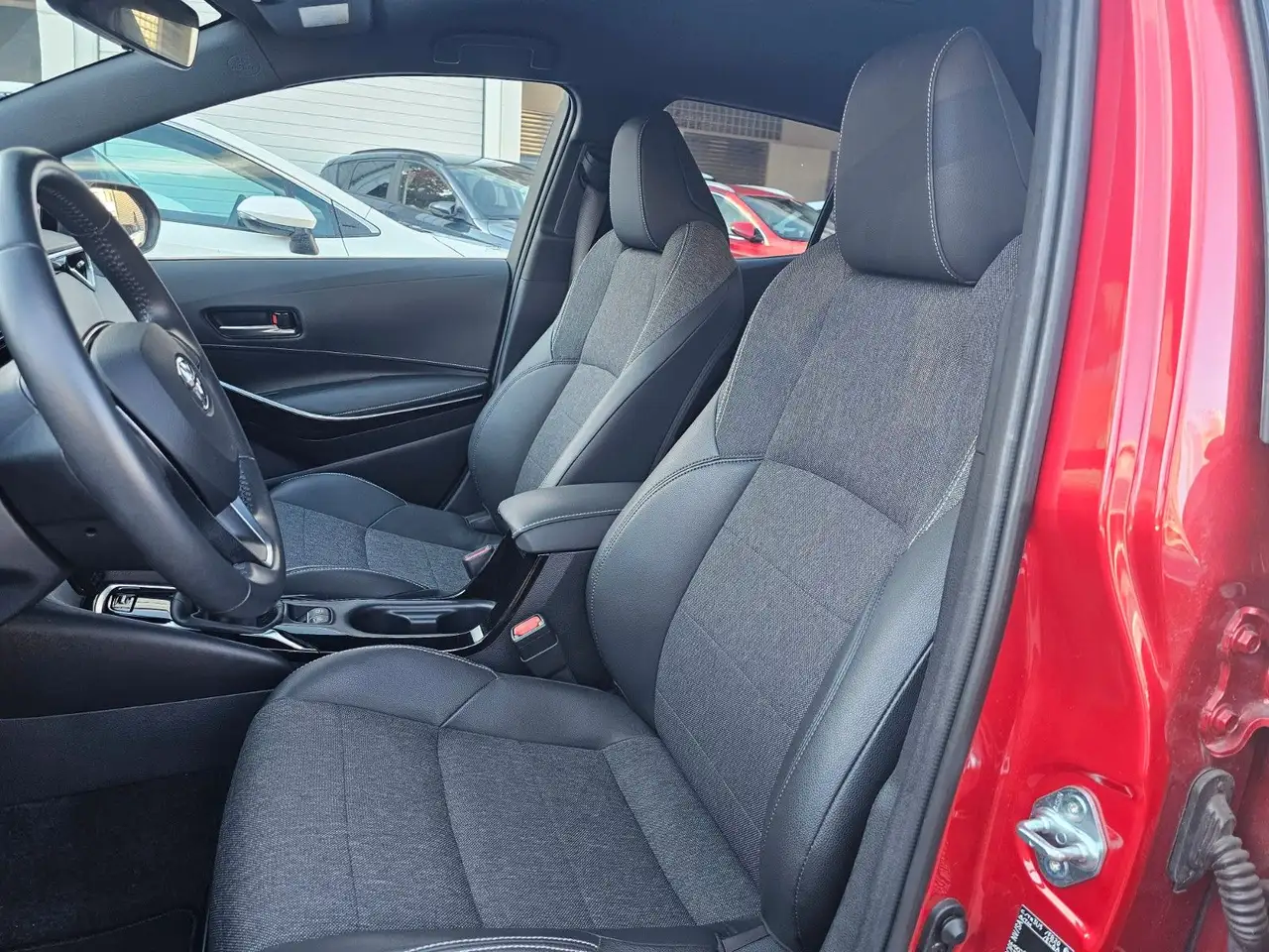 Toyota Corolla 1,2 lim. Sport — معرض صور السيارة 8