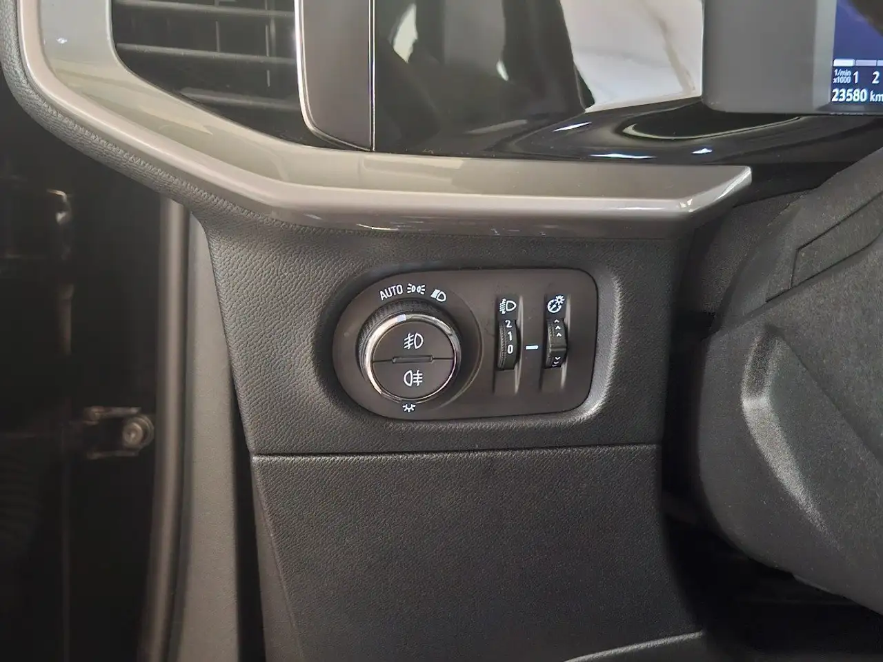 Opel Mokka 1.2 Turbo Edition LED+SHZ+Fernlichtass.+LM — معرض صور السيارة 11