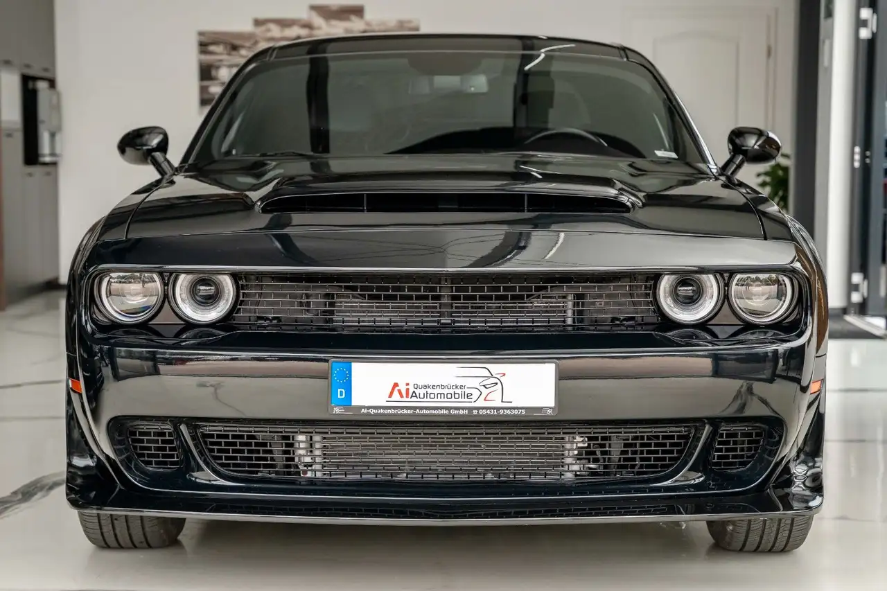 Dodge Challenger 3,6 V6 WIDEBODY LEDER AWD — Galería del vehículo 2