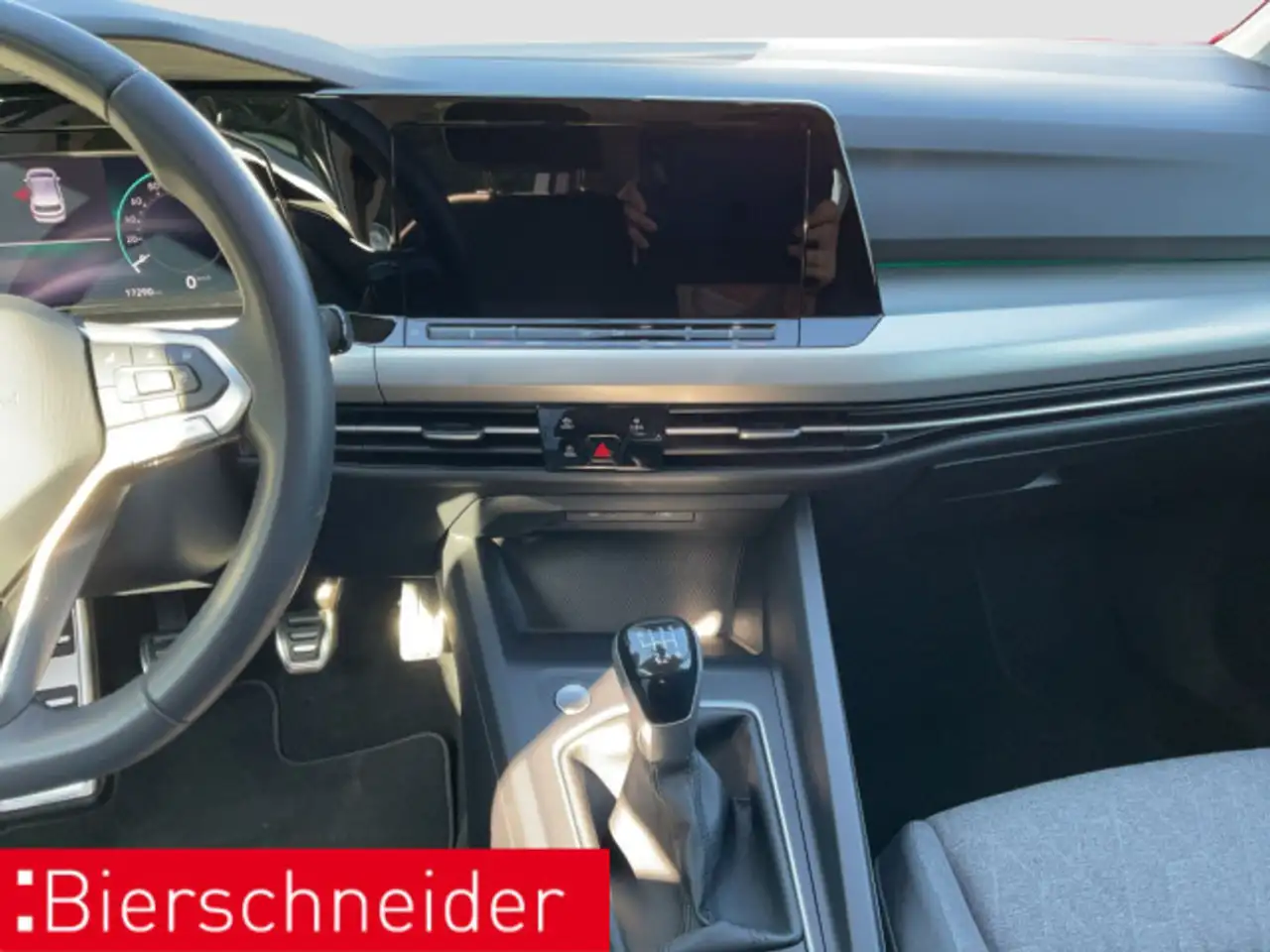 Volkswagen Golf 8 1.0 TSI Move LED SHZ PDC ALU — معرض صور السيارة 15