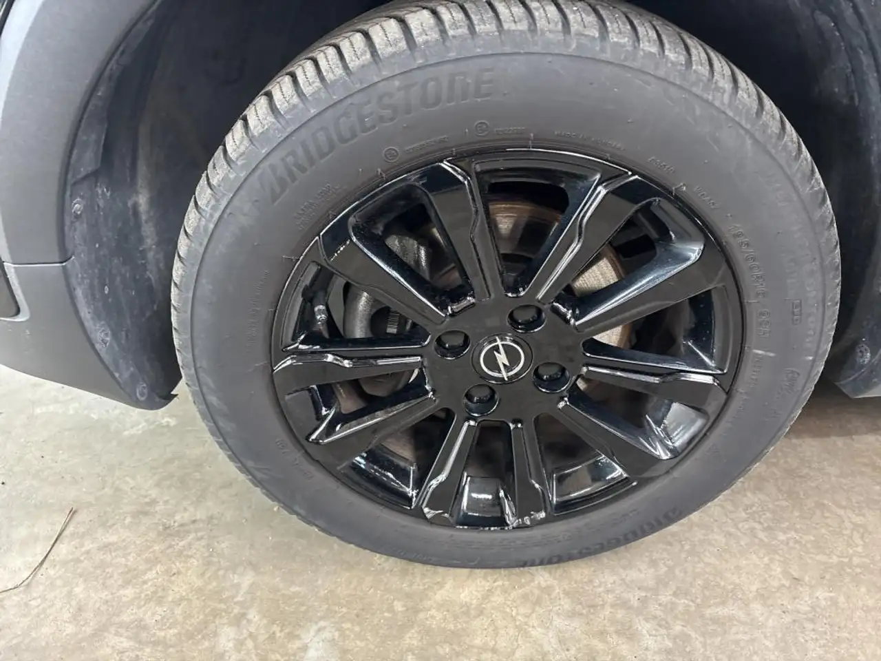 Opel Crossland Elegance 1.2 *NAVI*SHZ*CAM*GRA*LED* — Galería del vehículo 10