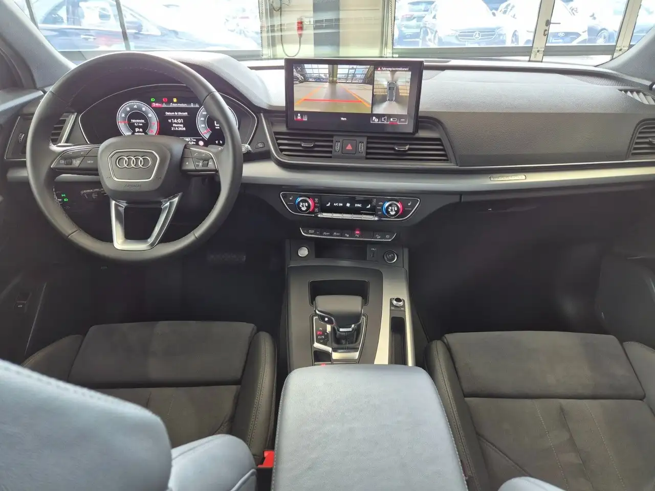 Audi Q5 SPORTBACK 45 TFSI QUATTRO S LINE NAVI LED AHK — Galerie du véhicule 14