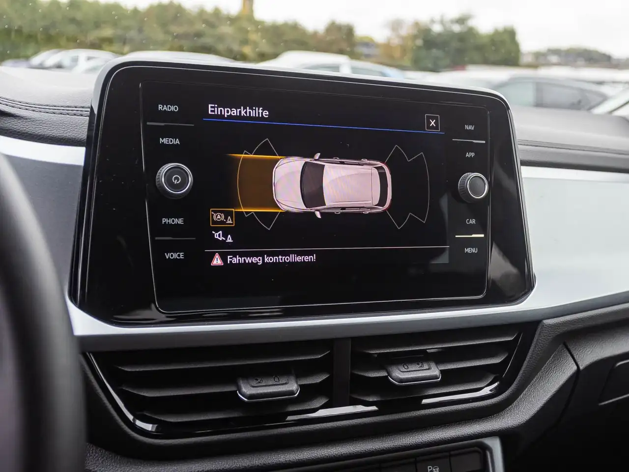 Volkswagen T-Roc 1.0 TSI Life Navi LED Digital Cockpit EPH — Galería del vehículo 15