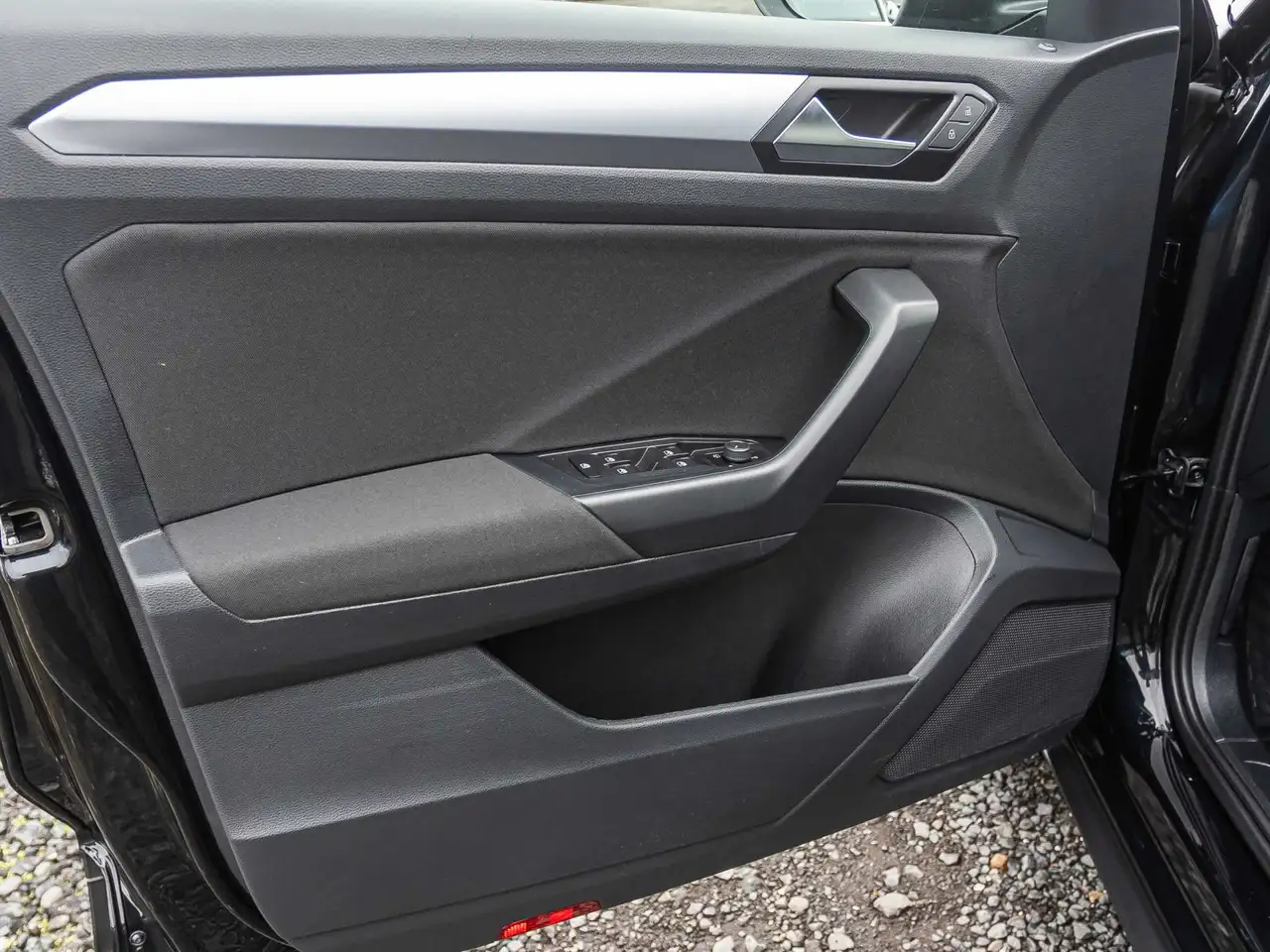 Volkswagen T-Roc 1.0 TSI Life Navi LED Digital Cockpit EPH — Galería del vehículo 9