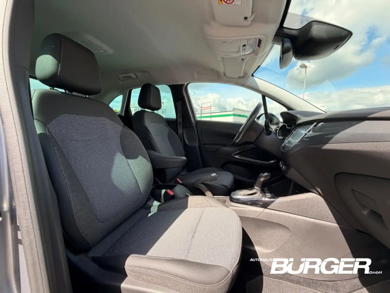 Opel Crossland Enjoy Navi LED Kamera ACC SitzHZG CarPlay Mehrzone — معرض صور السيارة 9