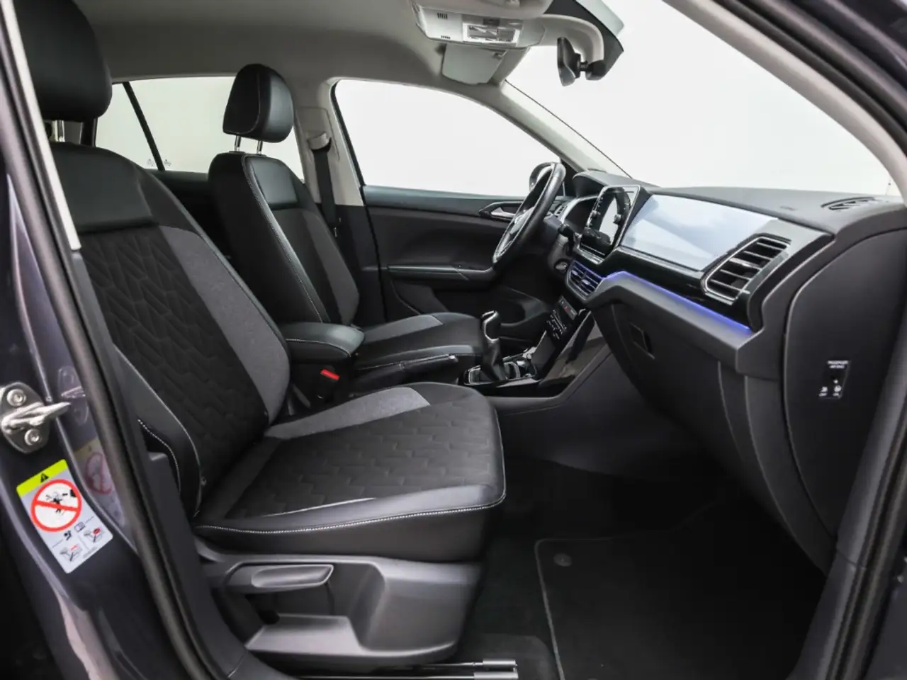 Volkswagen T-Cross 1.0 TSI GOAL LED AHK Kamera — Vehicle gallery 11