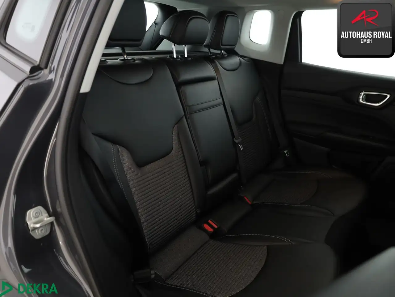 Jeep Compass 1.5 GSE e-Hybrid ALTITUDE 360GRAD,ACC,SH — معرض صور السيارة 13
