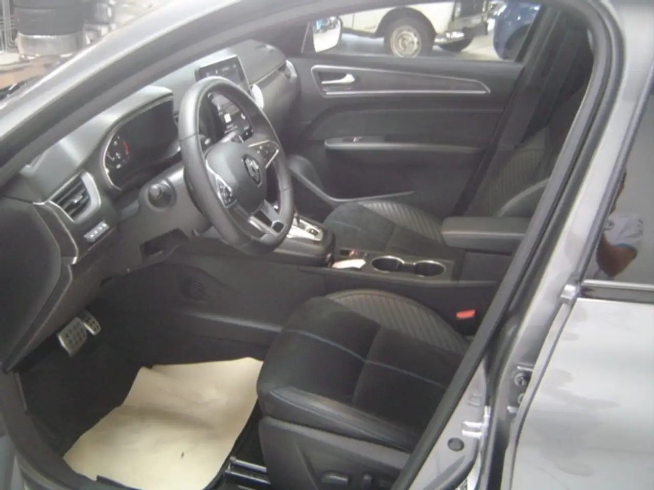 Renault Arkana Esprit Alpine 1.3 TCe 160 Mild-Hybrid EU6e Navi Di — معرض صور السيارة 15