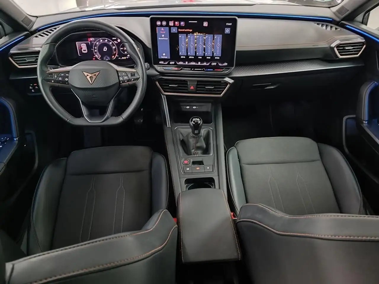 CUPRA Leon Sportstourer 1.5 TSI 110 — Vehicle gallery 4